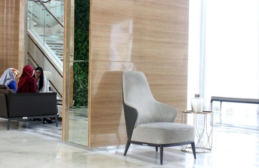 Apartemen Grand Sungkono Lagoon Venetian. Surabaya Exterior photo