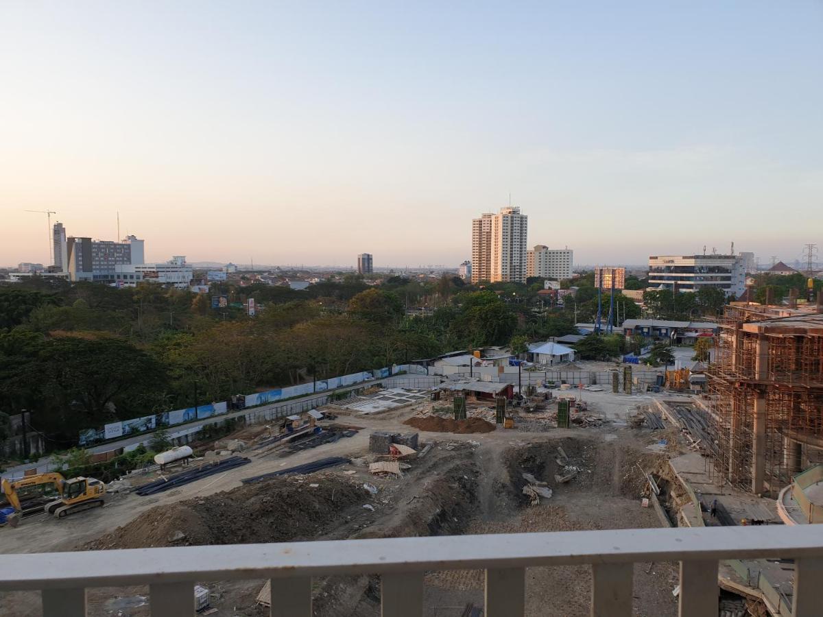 Apartemen Grand Sungkono Lagoon Venetian. Surabaya Exterior photo