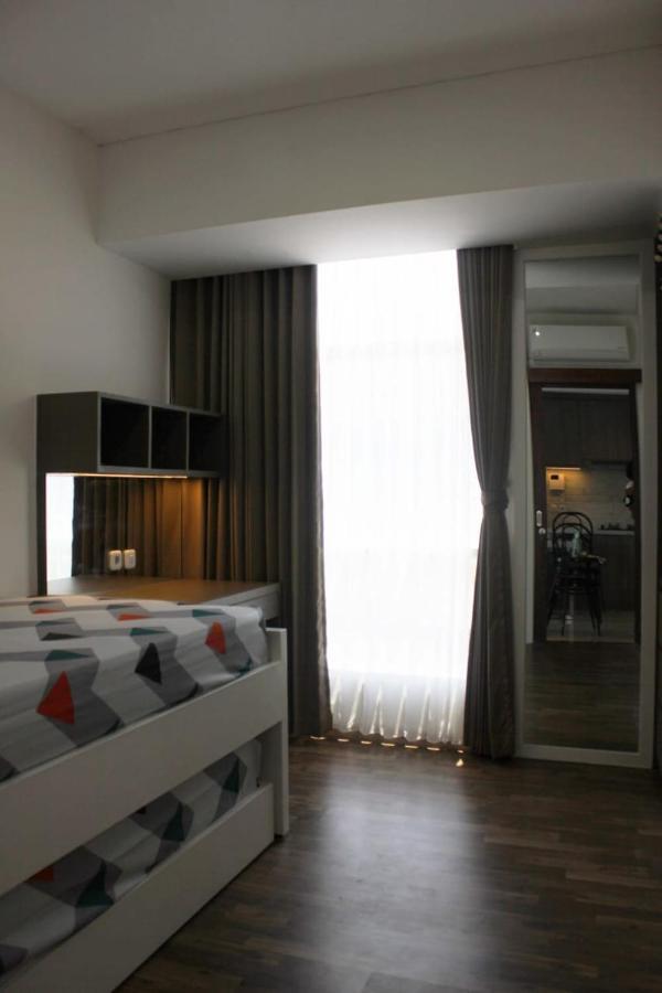Apartemen Grand Sungkono Lagoon Venetian. Surabaya Exterior photo